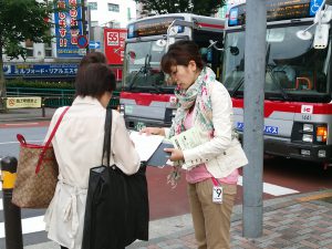6月17日、大井町駅頭にて「安保関連法案」に異議！慎重審議を求める請願署名運動に参加しました
